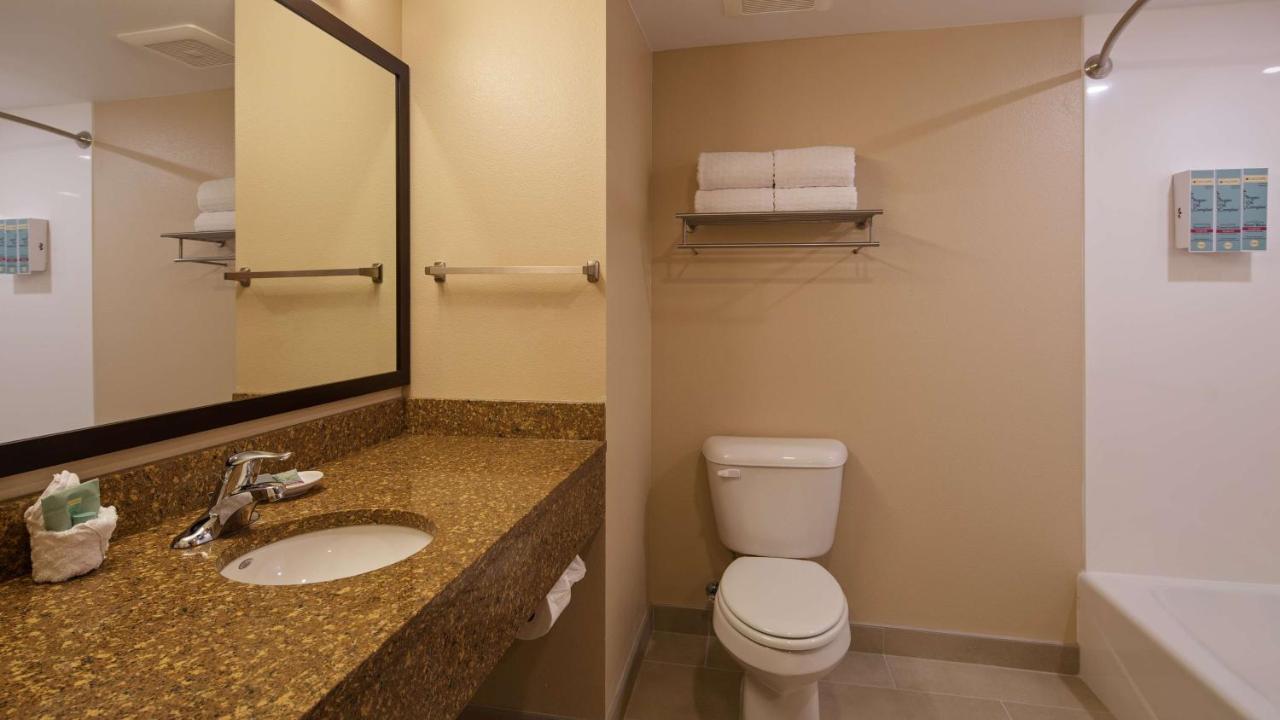 Best Western Bronco Inn Ritzville Экстерьер фото