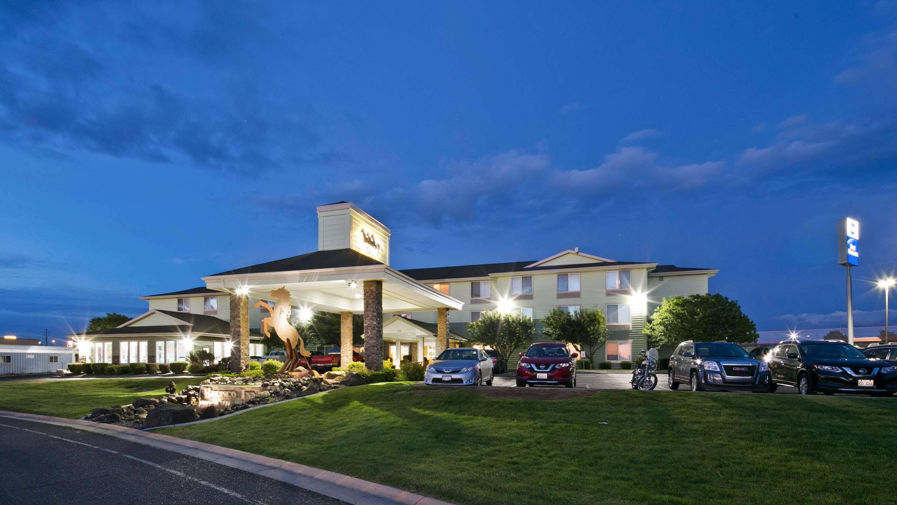 Best Western Bronco Inn Ritzville Экстерьер фото